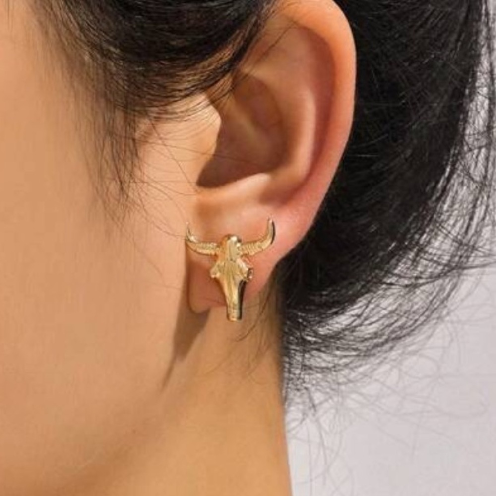 Longhorn Bull Western Gold Stud Earrings